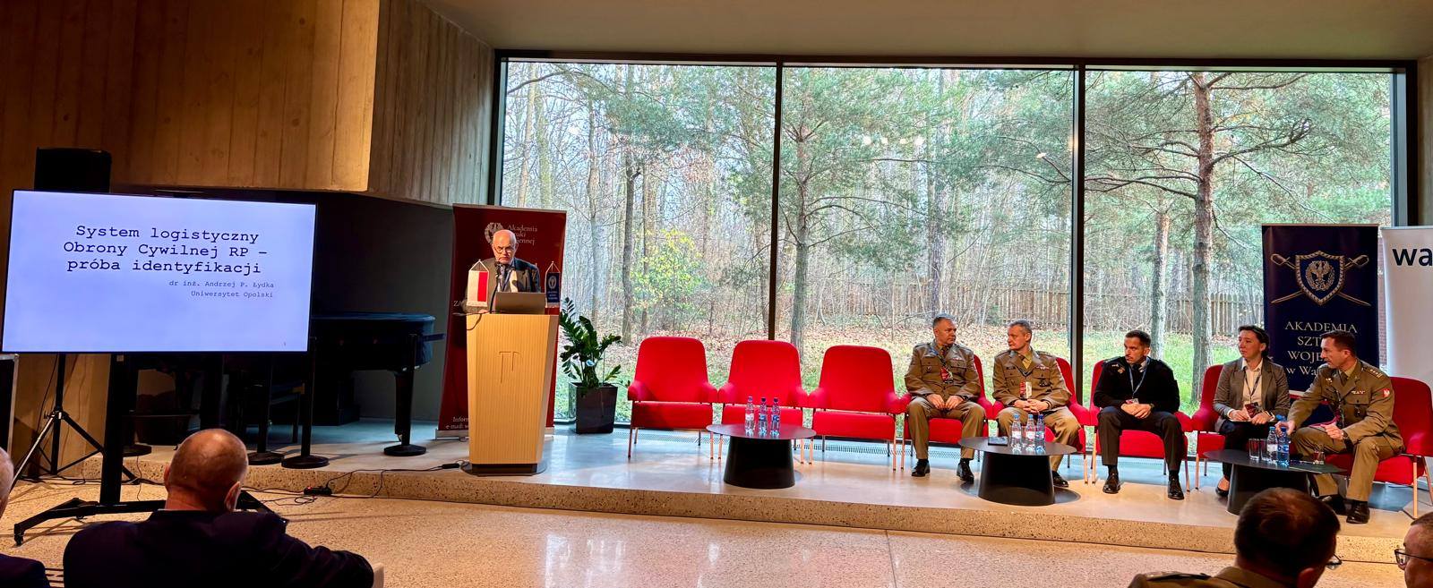 Siódma edycja Konferencji Naukowej Wielowymiarowość Współczesnej Logistyki - - - zdjęcia