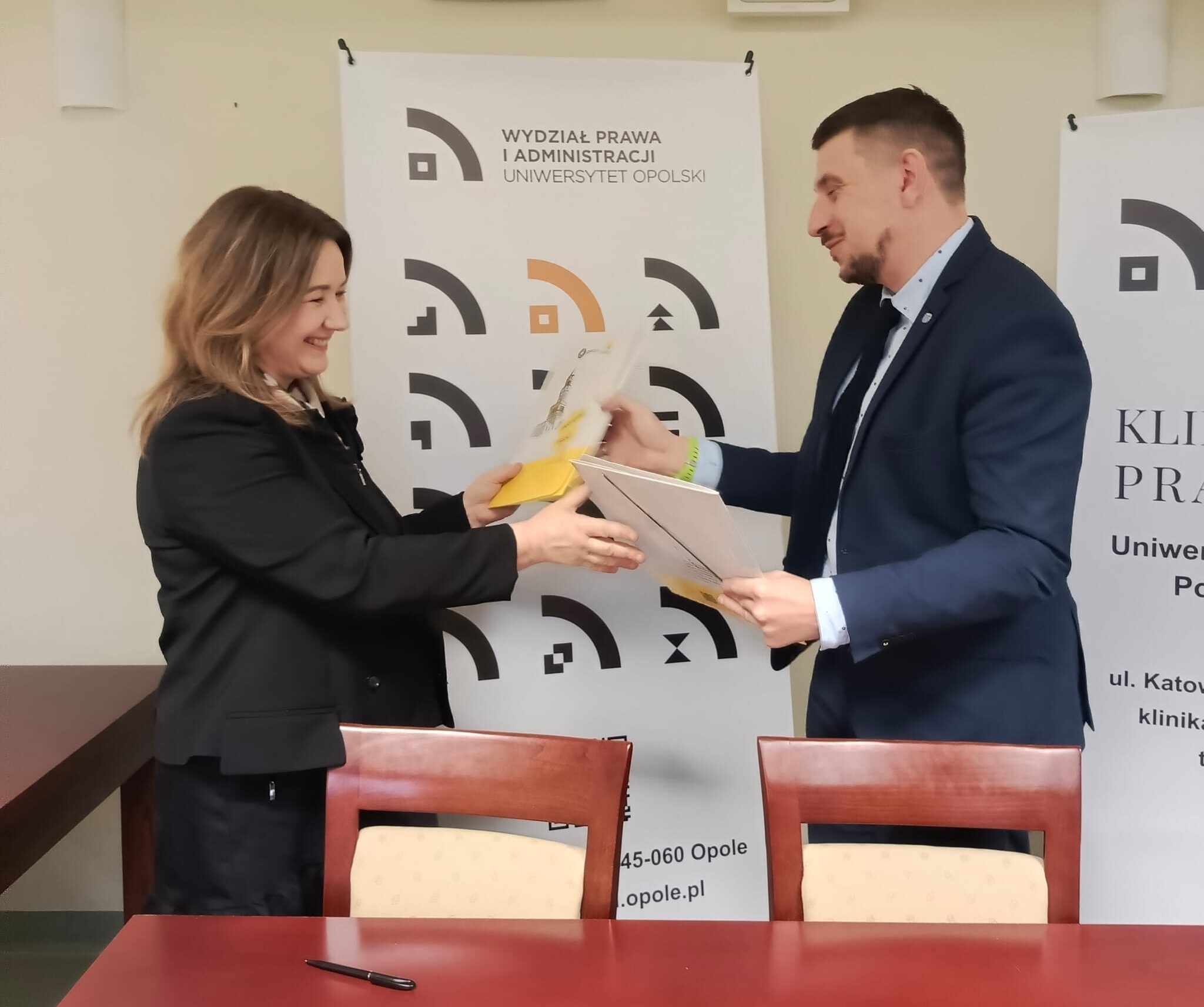 Podpisanie porozumienia o współpracy w zakresie zapewnienia nieodpłatnej pomocy prawnej - zdjęcia