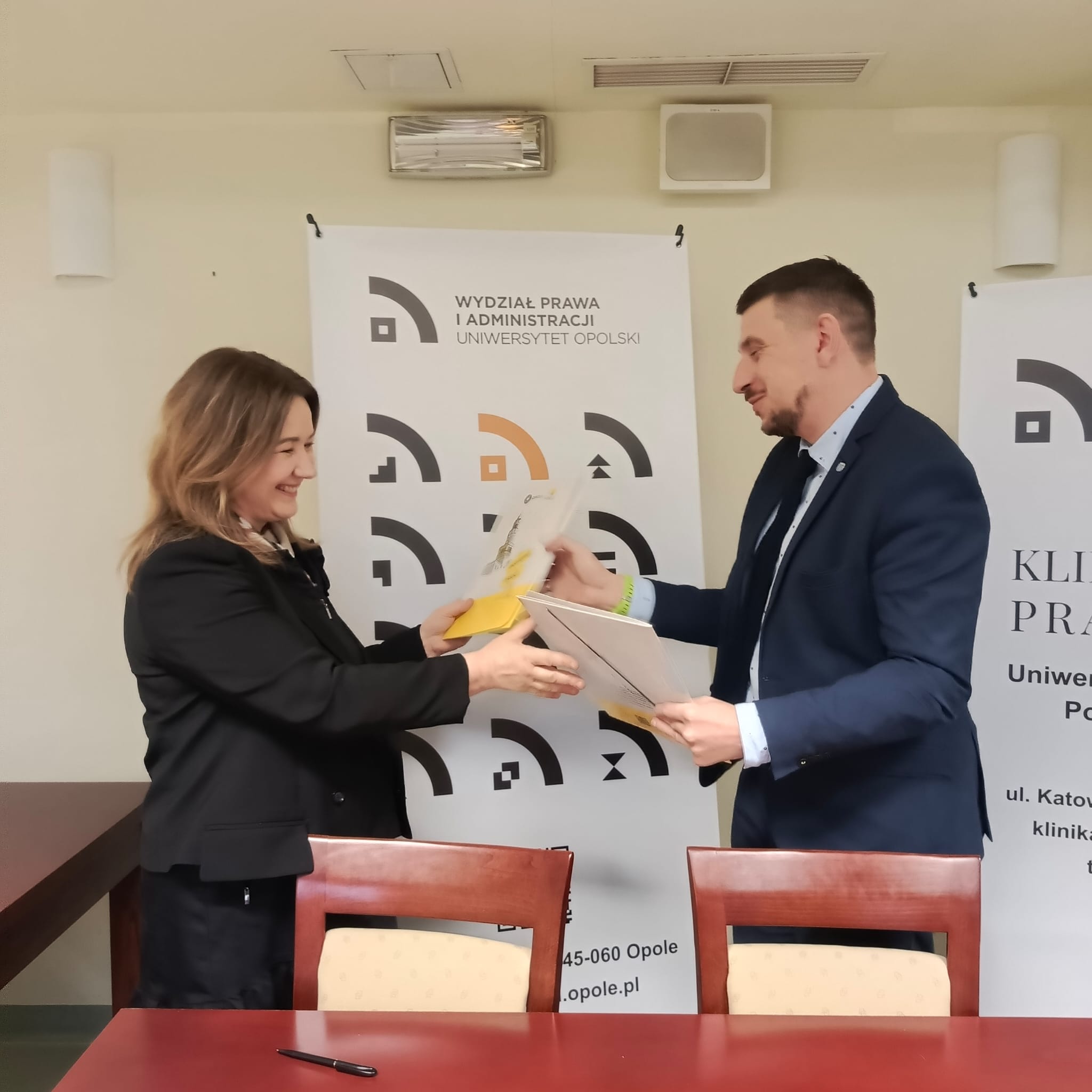 Podpisanie porozumienia o współpracy w zakresie zapewnienia nieodpłatnej pomocy prawnej - zdjęcia