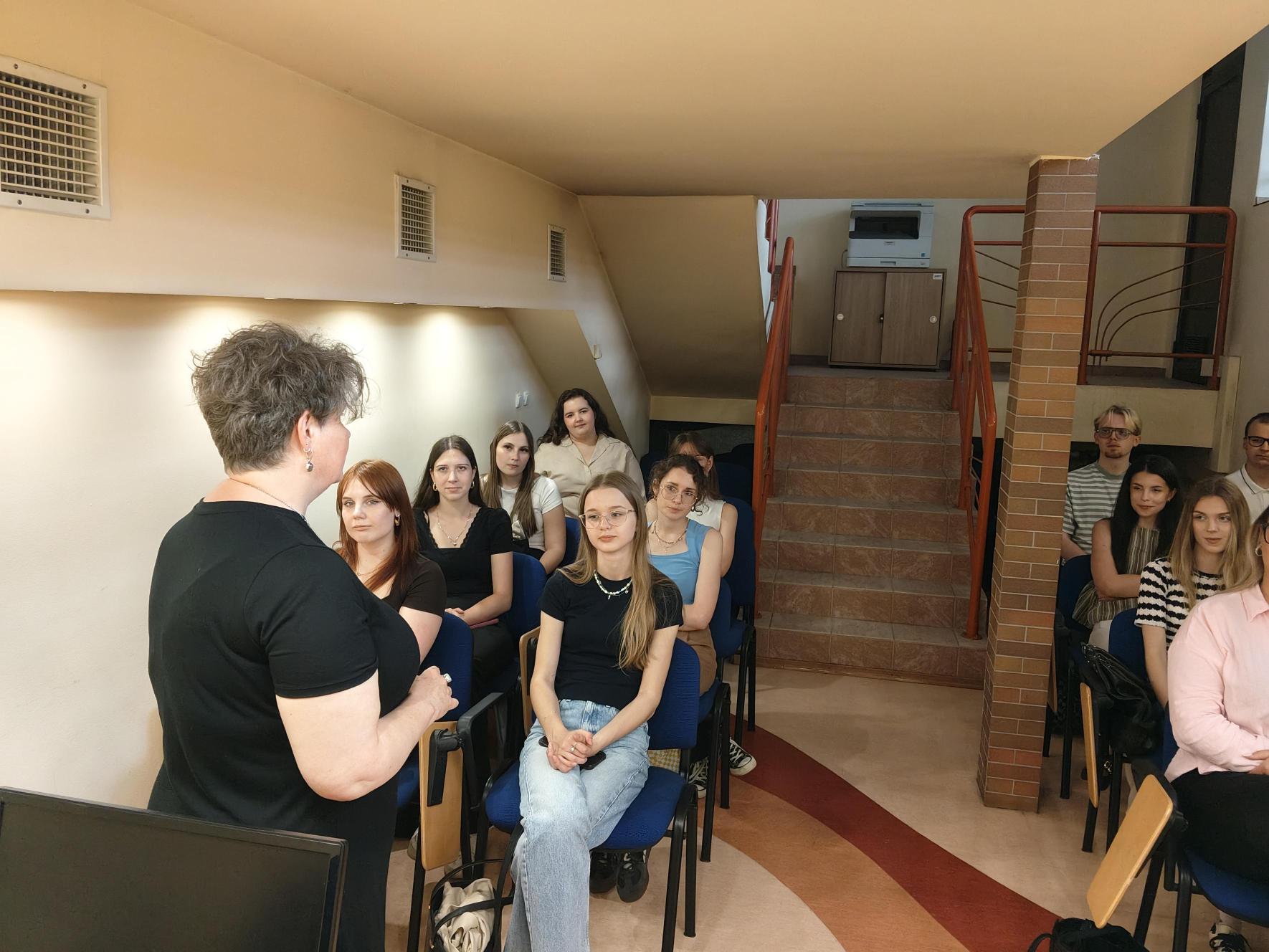 Studenci Administracji na zajęciach w SKO w Opolu - zdjęcie