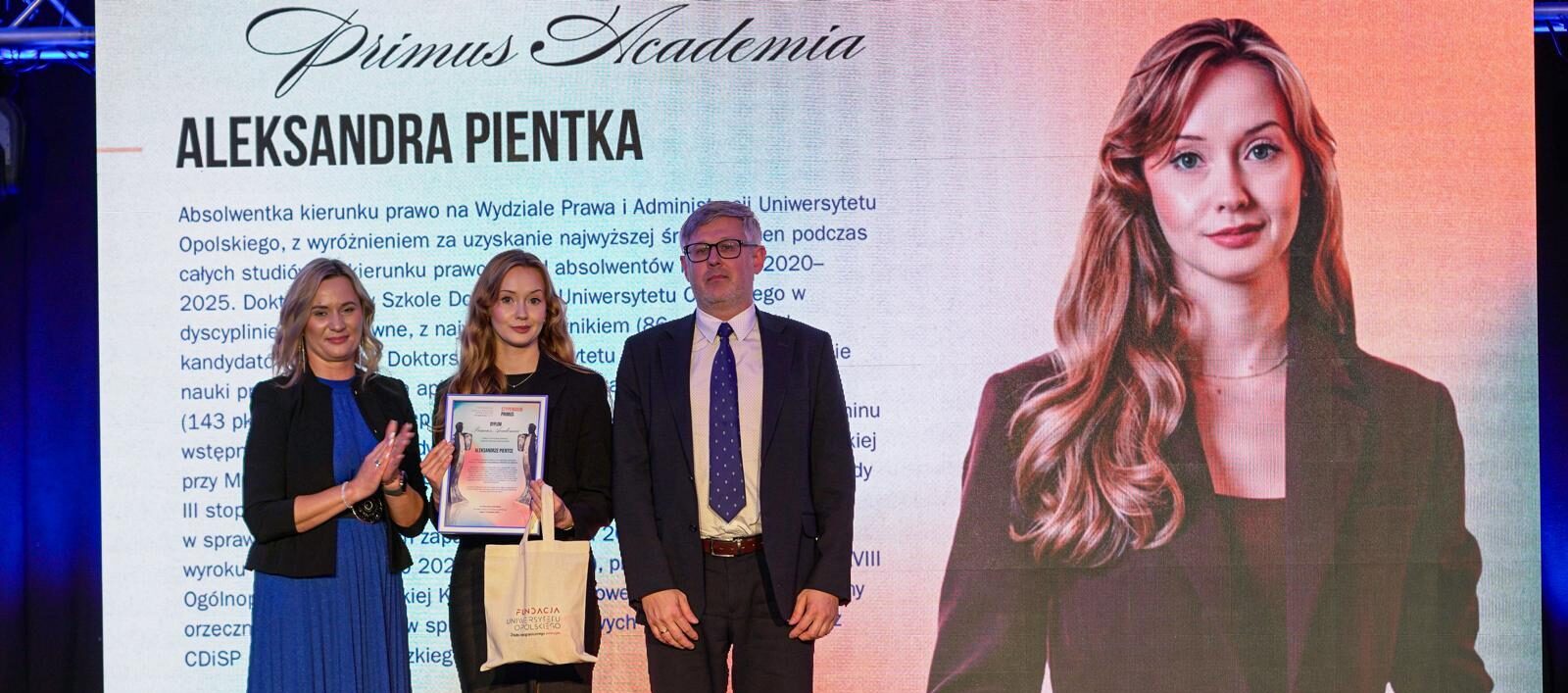 wyróżniła najlepszych studentów Uniwersytetu Opolskiego - zdjęcia